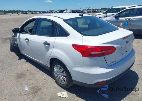 2017 Ford Focus S from USA, damaged, VIN 1FADP3E22HL239493